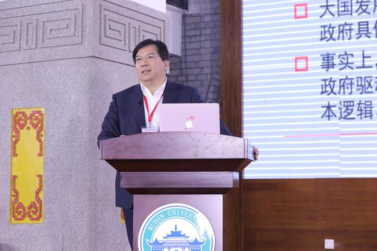 沈坤荣:地方政府争夺人才背后动机值得监管部门思考