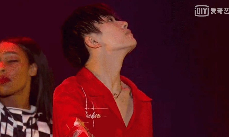 易烊千玺生日会,王源送了两个礼物,王俊凯送了鱼竿,原因超贴心