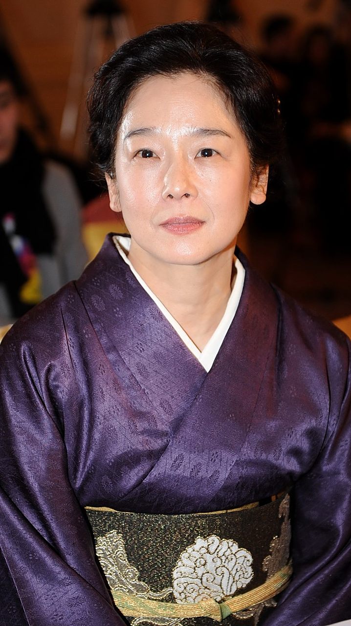 我眼里最风情万种的日本女演员就是田中裕子.