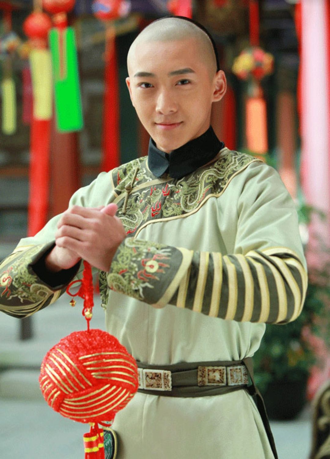 还珠中尔泰为何会喜欢上塞娅?一直都是因为她,网友:这回懂了