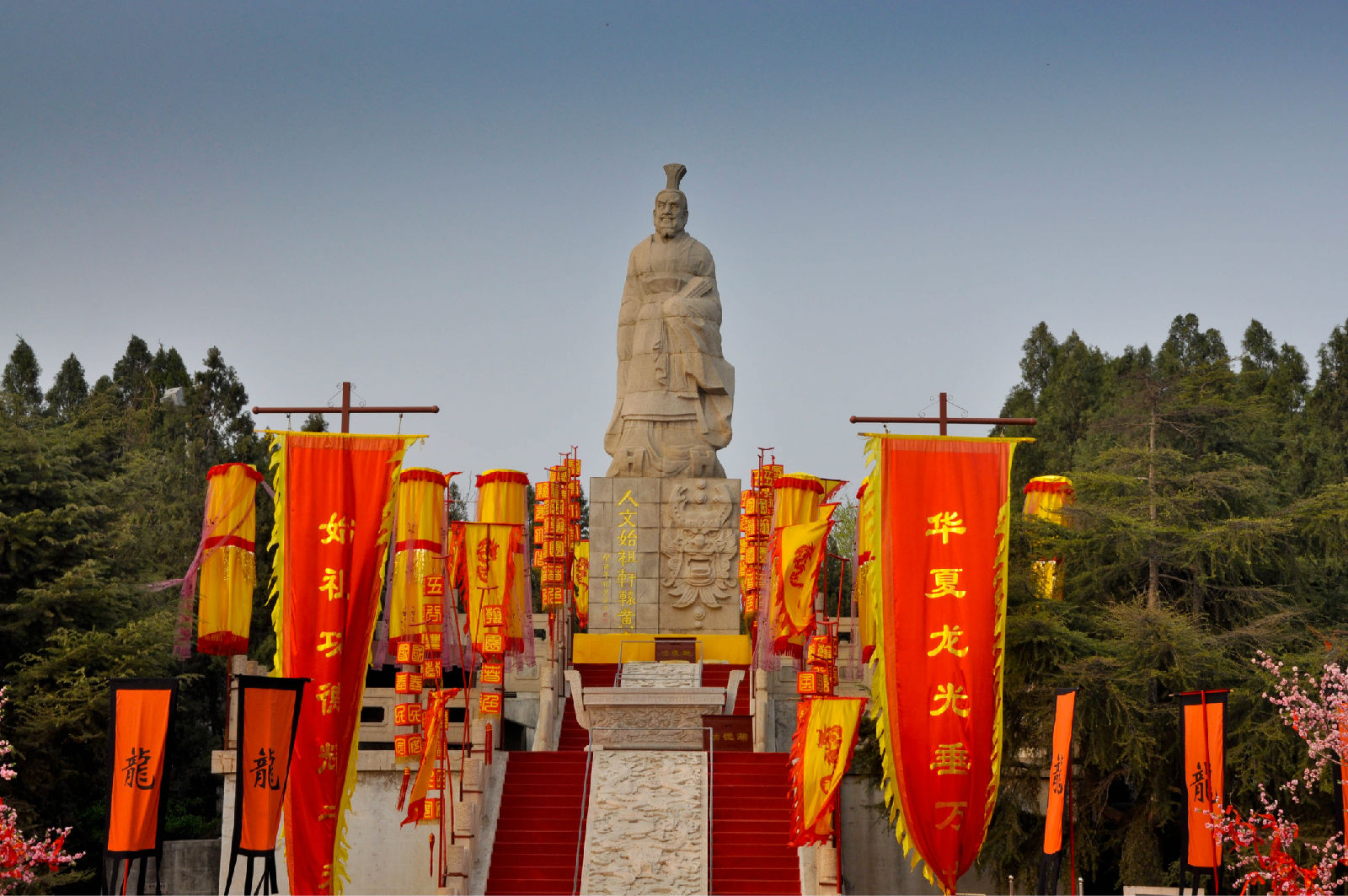 除了辽宁抚顺新宾永陵,开封中国翰园(翰园碑林),有文化底蕴的旅游休闲