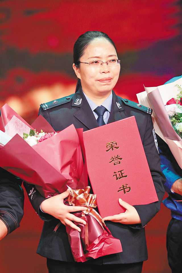 神探女法医疑案寻踪