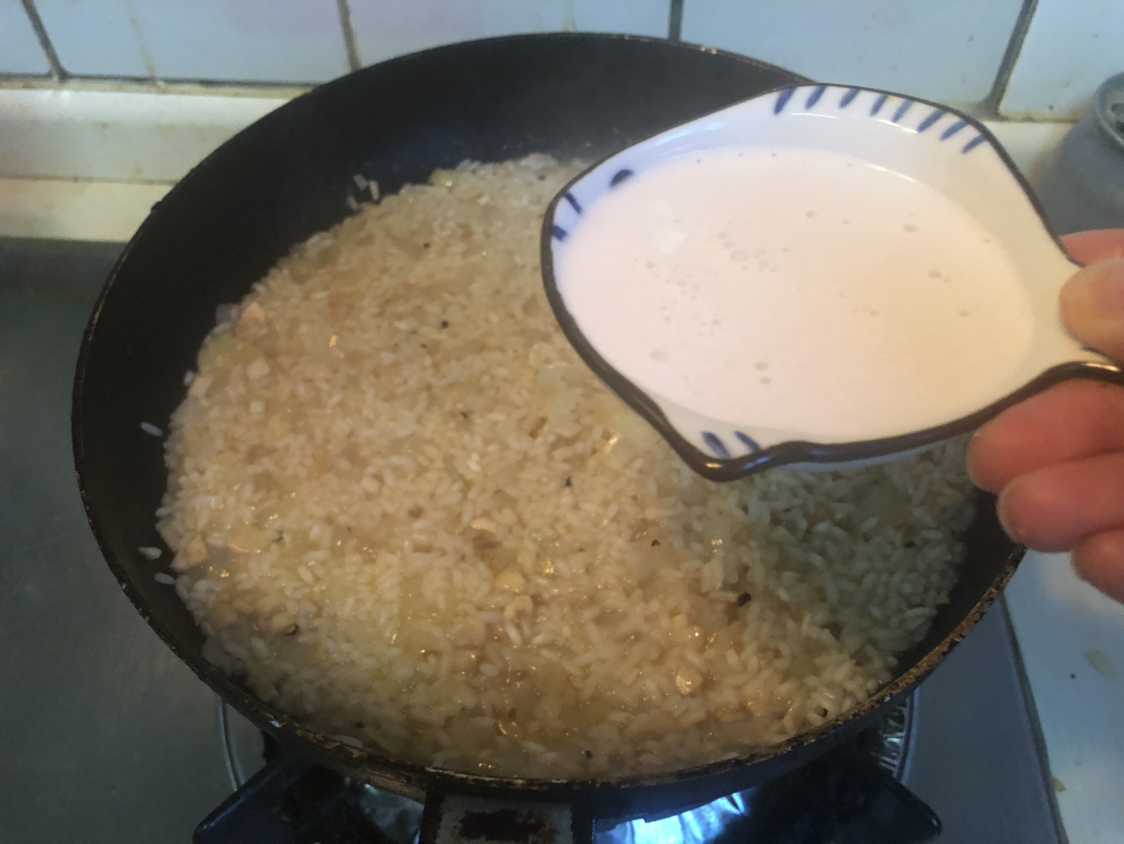 这碗其貌不扬的米饭,尝一口你就再也放不下,鲜香扑鼻,回味无穷