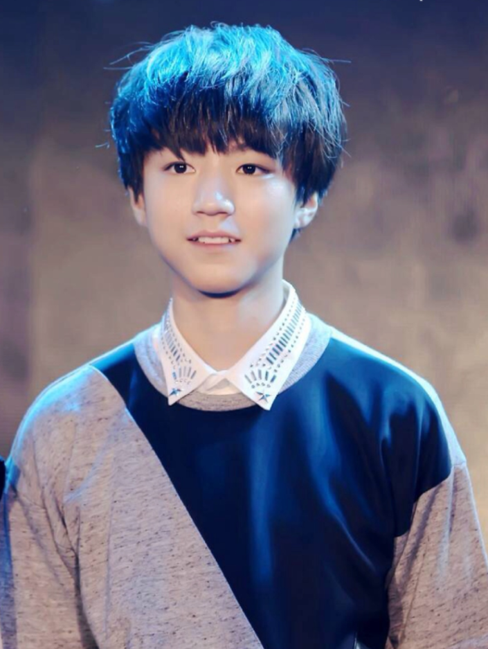 本来是上个星期就应该播出的中餐厅第二季,延期一周