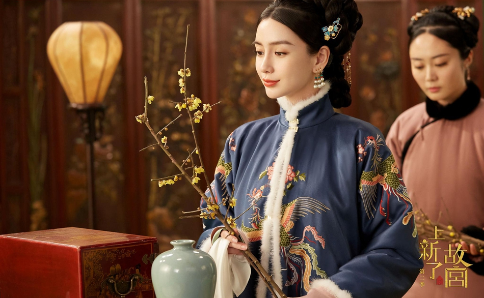 11位清宫装女明星,20岁的杨幂清纯动人,30岁的杨颖落落大方