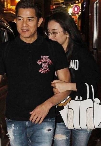 有种"骗照"叫郭富城老婆,素颜暴露了真实模样,怪不得要躲避镜头!