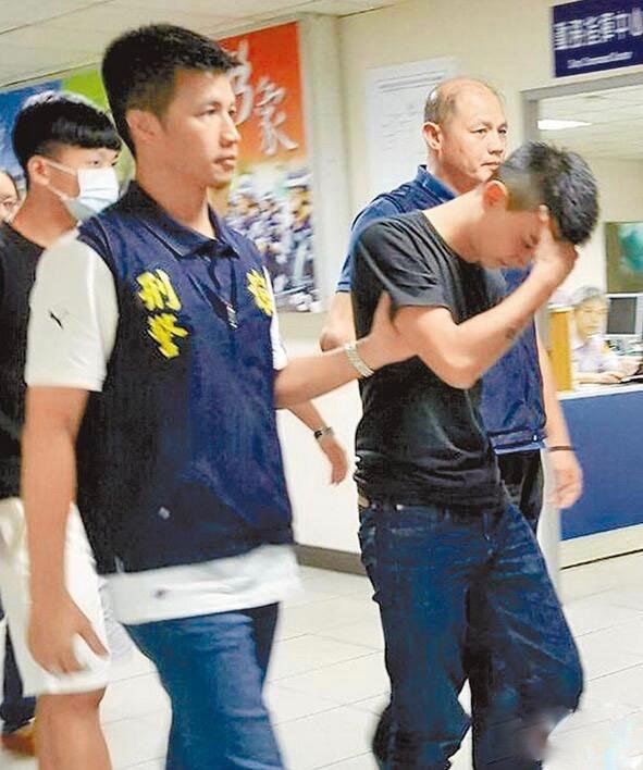 他9岁成名12岁恋爱,大火红过张一山,如今前程毁于一旦令人惋惜