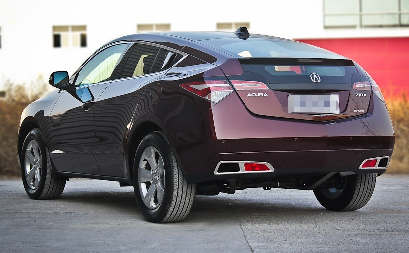 讴歌zdx整体的设计理念十足,外表尽显霸气风采,适合年轻人