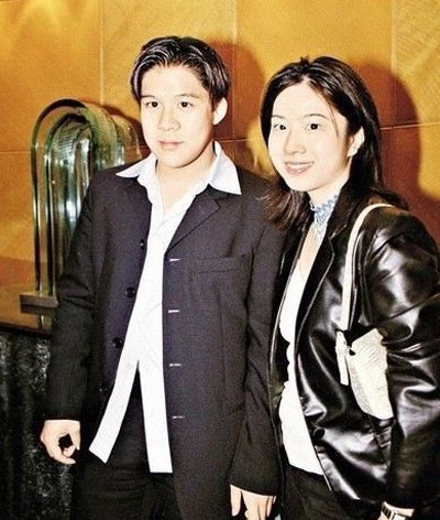 霍启刚的两任前女友,出生名门才貌并存,比郭晶晶还要漂亮