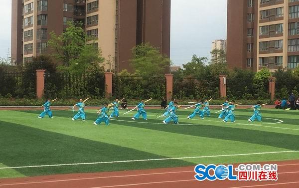 锦江区银杏小学举行第二届校园春季运动嘉年华