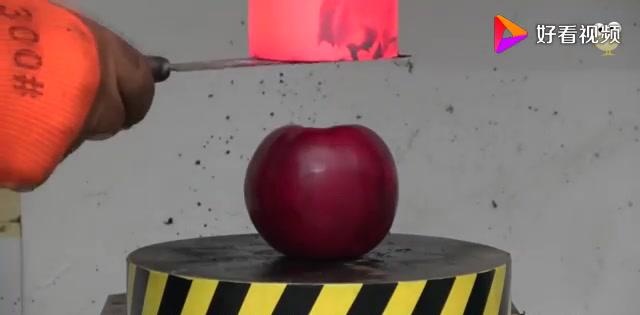 液压机加热到1000摄氏度,手雷被压的瞬间,保护好屏幕前的自己!