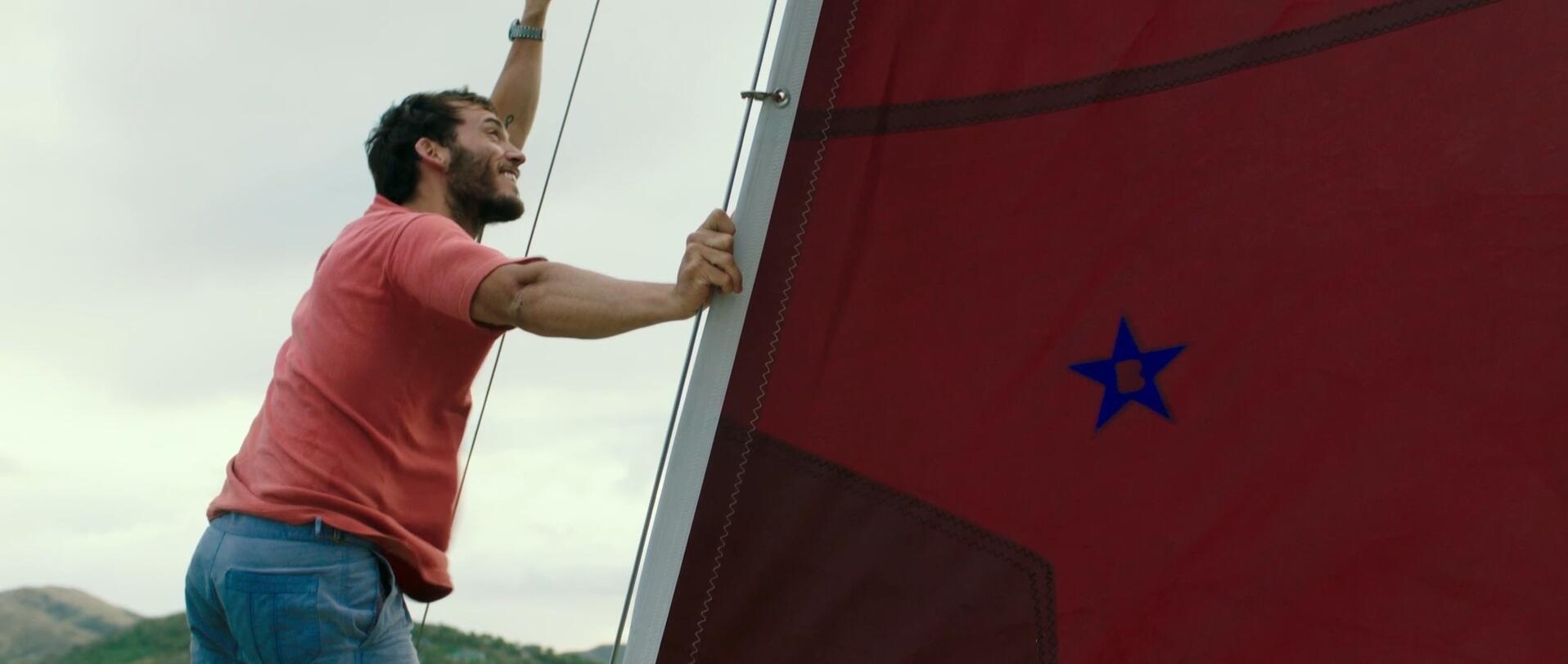 潍坊自媒体联盟#潍坊齐纳国际泰华店影城:《惊涛飓浪》是由美国txx