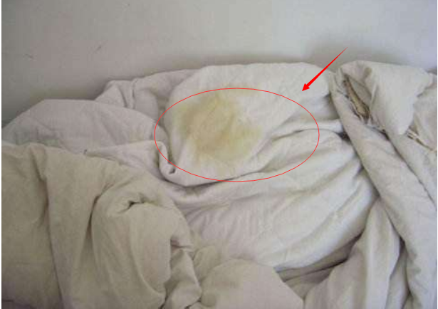 冬天洗床单?水里加"它"泡一泡,不放洗衣粉,洗后洁净如新!