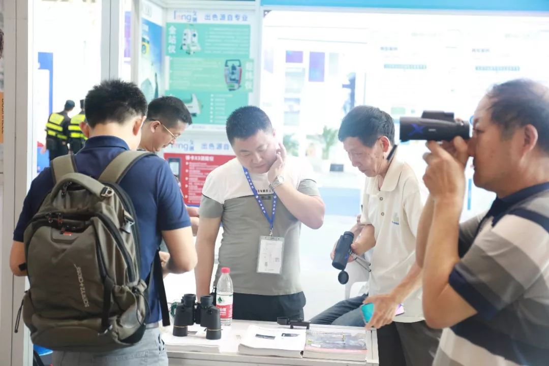 「专访」景贵飞院长:要让北斗技术从附加值变为必需品!