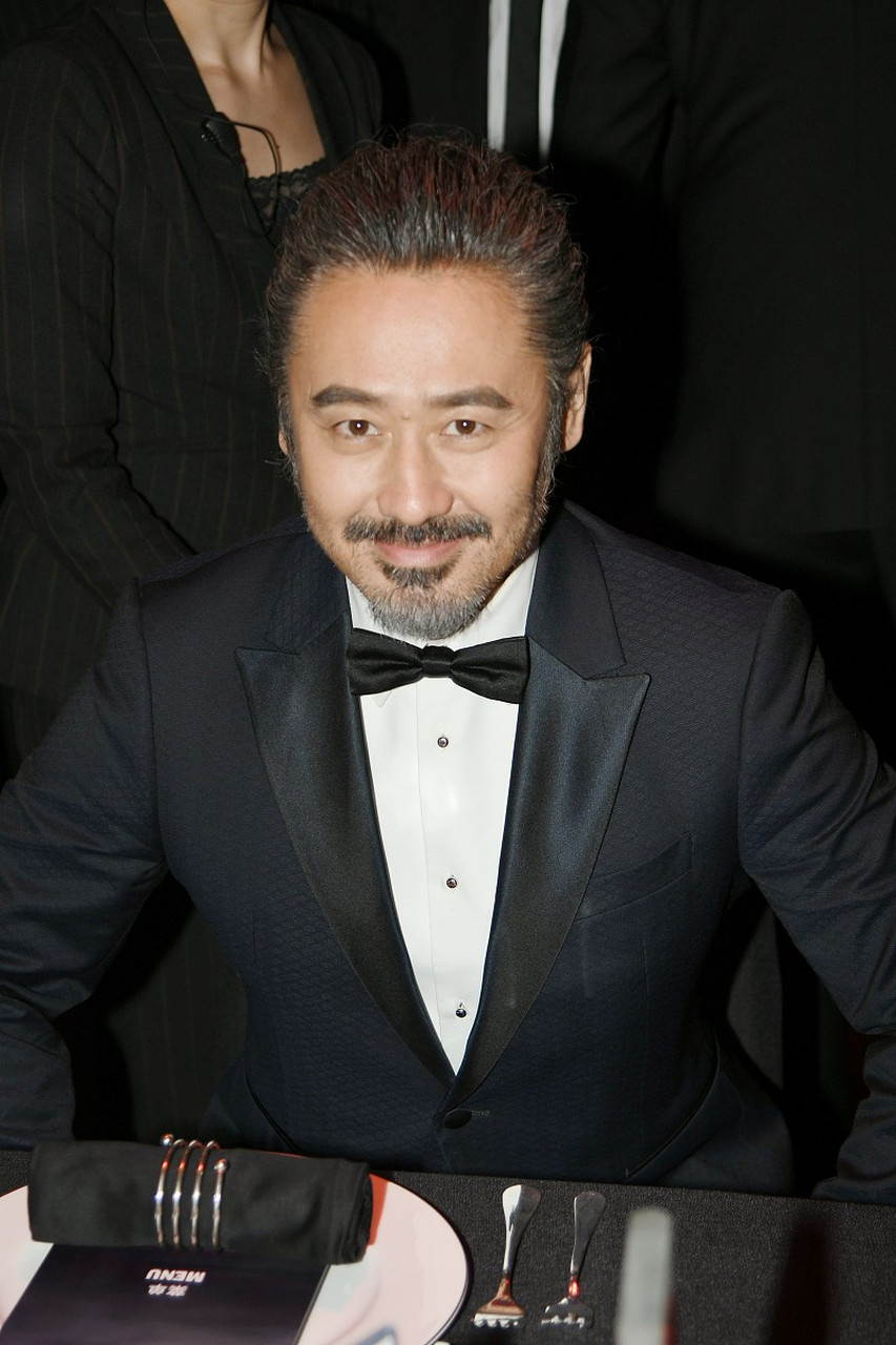 还以为吴秀波复出拍戏了呢!#吴秀波