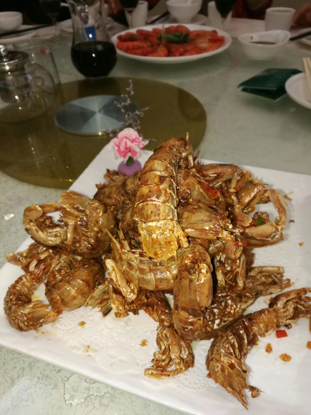 在贵阳吃一顿海鲜,两个多月工资没有了,小编带你们看都是什么菜