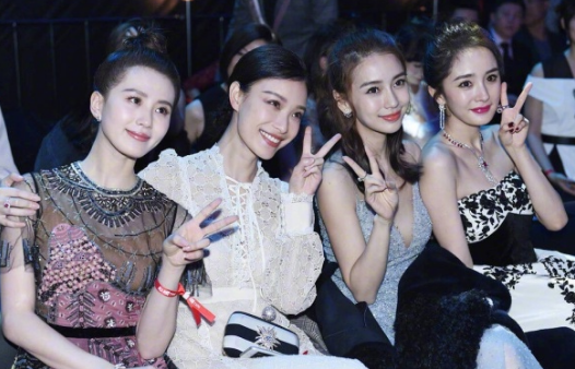 微博之夜,"四小花旦"合体了,满满青春气息!