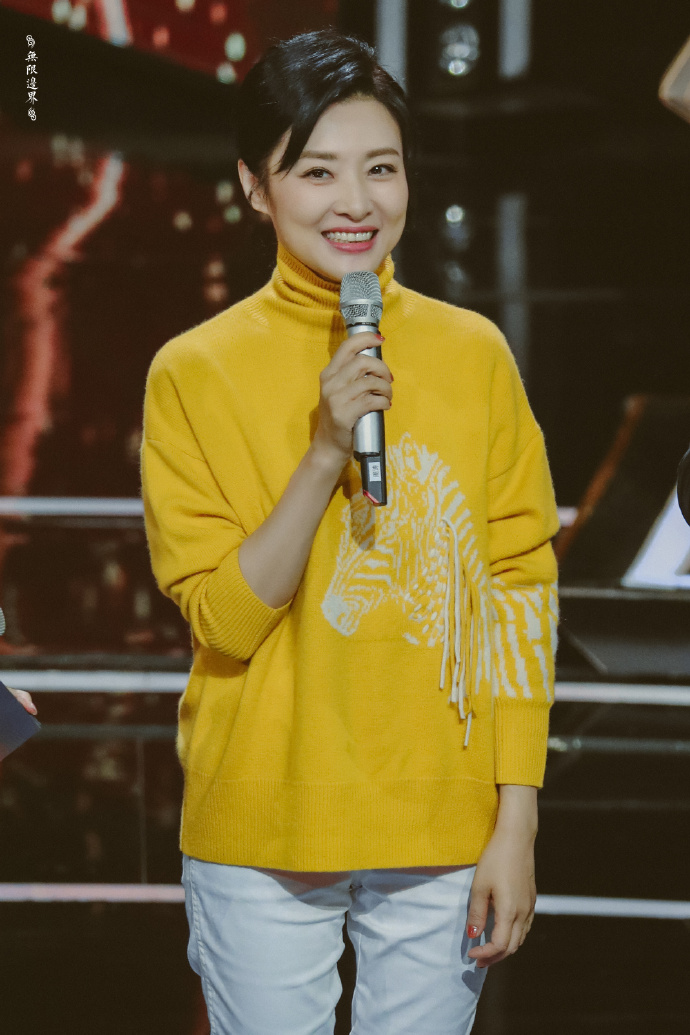 原图cr@慢慢来总会找到方向 姐妹! >>关注#周涛