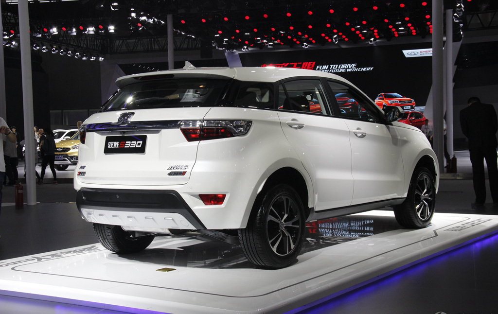 为大家图鉴一款江铃驭胜s330,造型优美,一起观赏