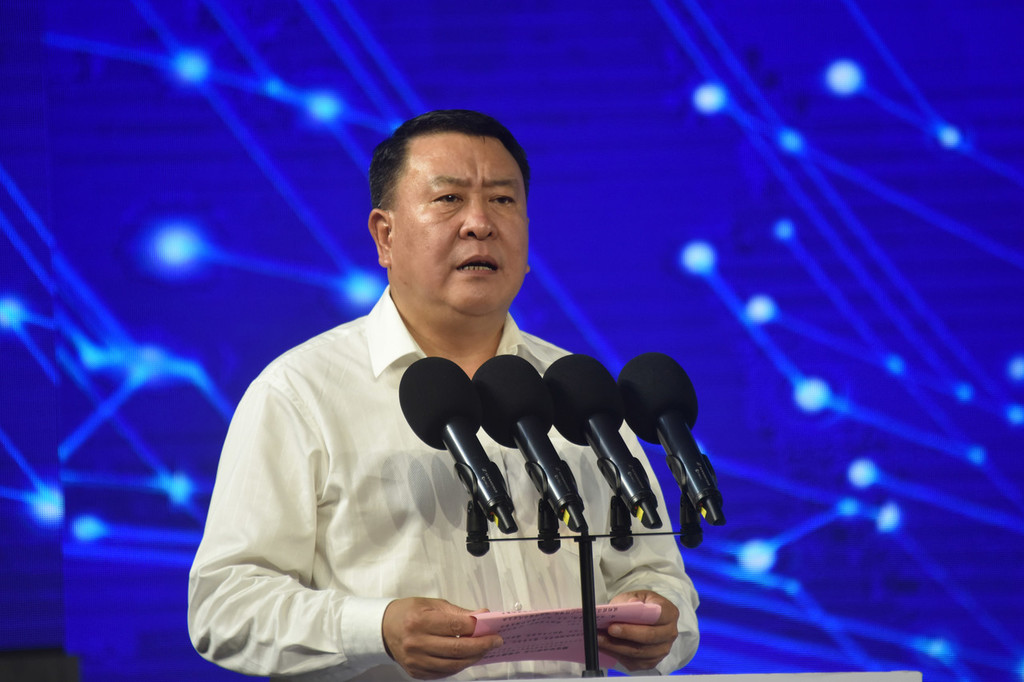 2019两会|北汽集团徐和谊:加快新能源物流汽车推广应用