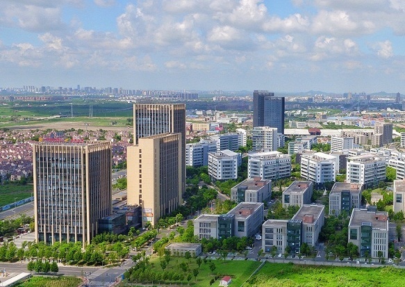 上海市松江区九亭镇的九科绿洲已建成,成为临港松江科技城的公园