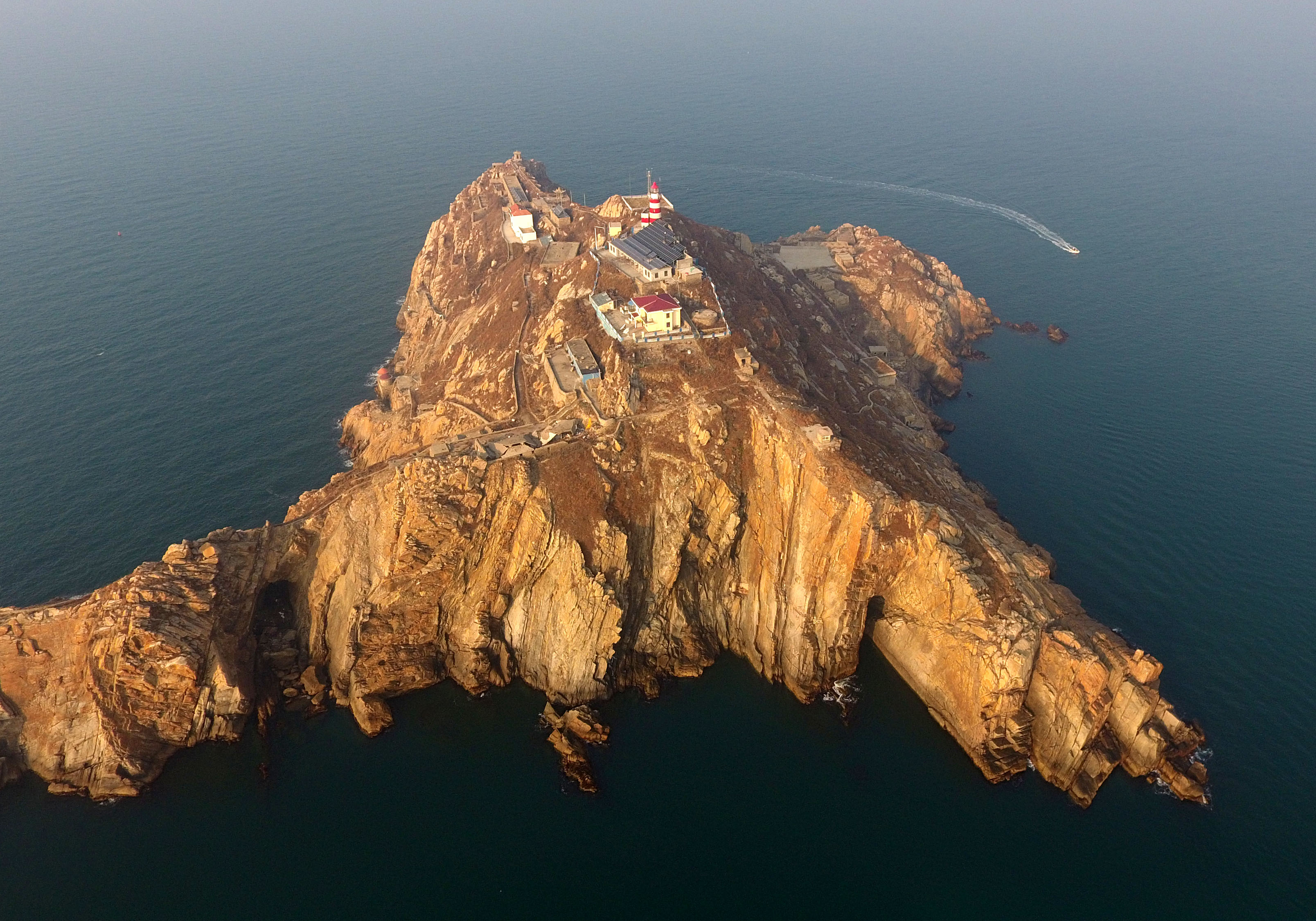 咸咸的味 咸咸的泪——新华社记者冬日夜宿千里岩(14)