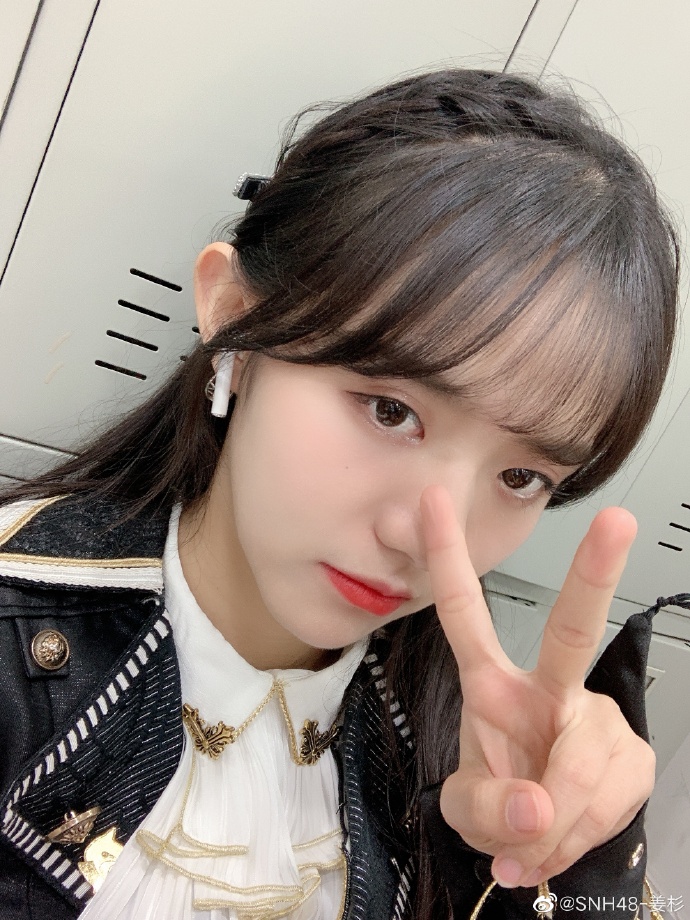 偶像美少女歌手snh48-姜杉写真美照欣赏真好看