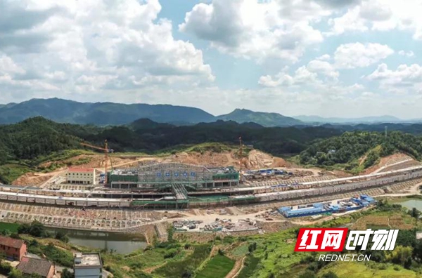 怀邵衡铁路邵东杨桥书院站站房建设本月完成