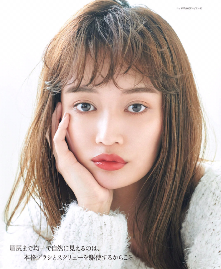 春日里的温柔妆容,适合喜欢淡妆的精致女孩