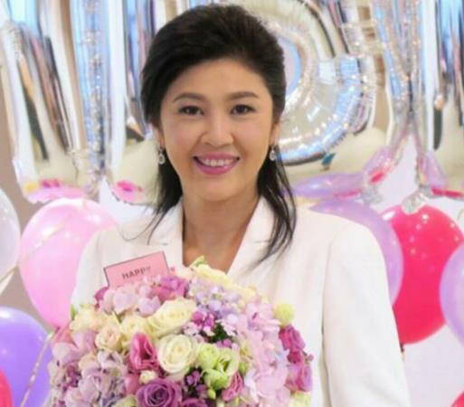 泰国前总理英拉有多美?看她20岁时夺选美冠军的照片,你就会明白