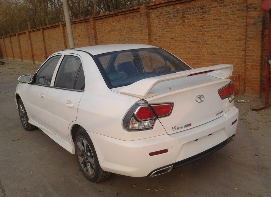 符合年轻人喜爱的v3菱悦,非常美丽,颜值狂野不羁