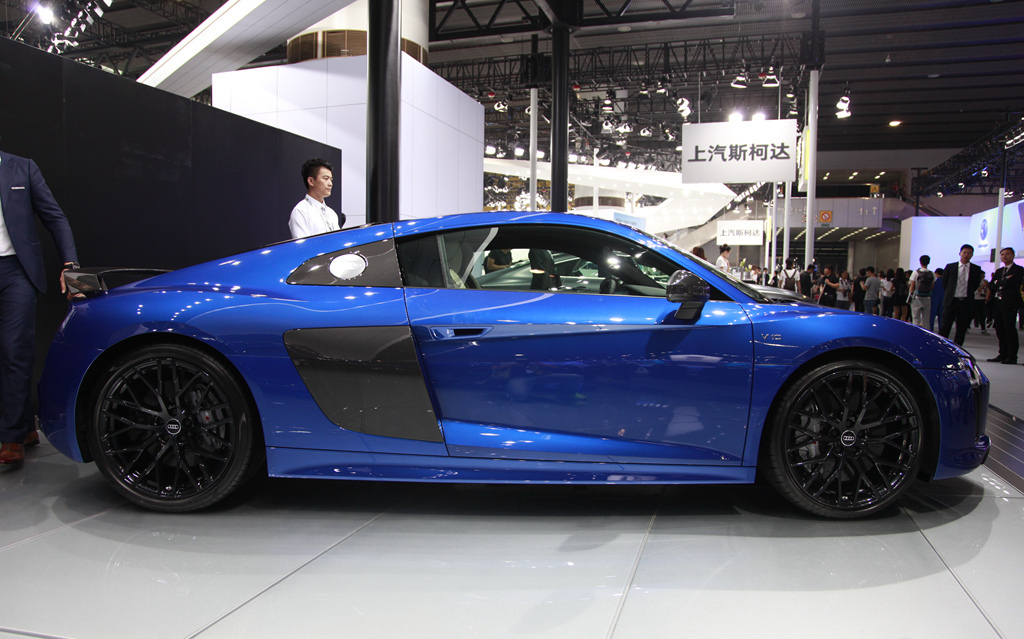 为大家品鉴一款奥迪r8