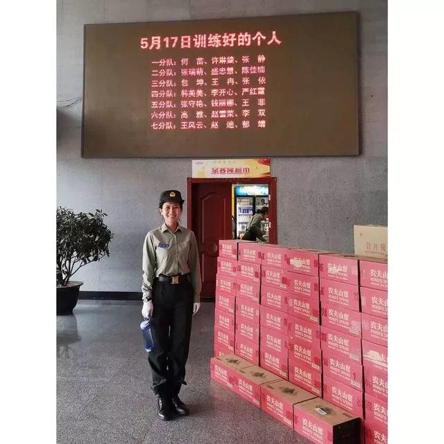 骄傲!阅兵民兵方队有位牙克石姑娘,她叫包坤!