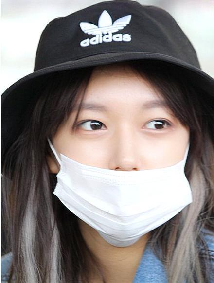 程潇素颜照美"炸天",点开近距离看有种恋爱的感觉!