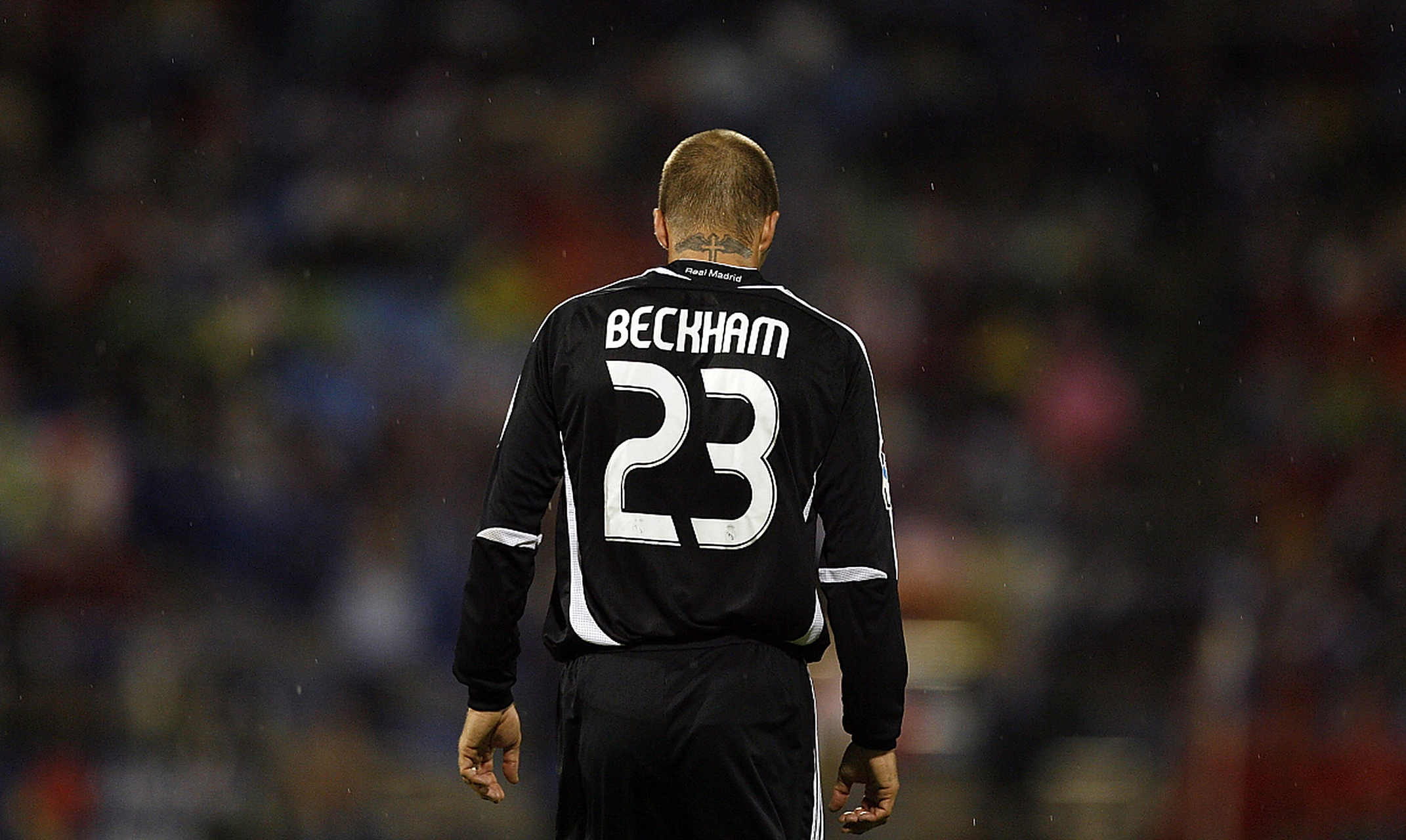 数学解释吧 #更奇妙世界# 我们知道贝克汉姆是曾经身披7号球衣,效力于