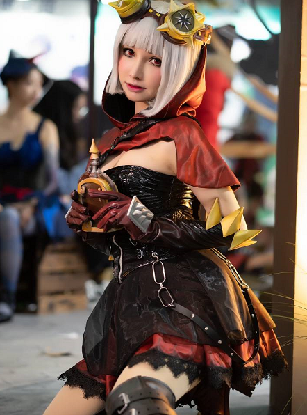 小姐姐cos《第五人格》小红帽,手放下的那刻,网友:料很足