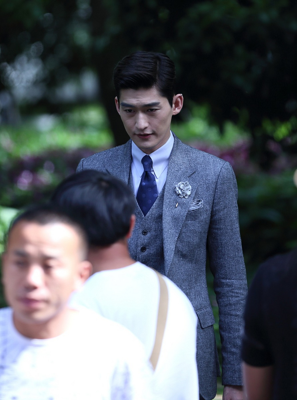 今天,有消息传出,张翰即将与杨烁合作新剧《山河令》,这可真是让人