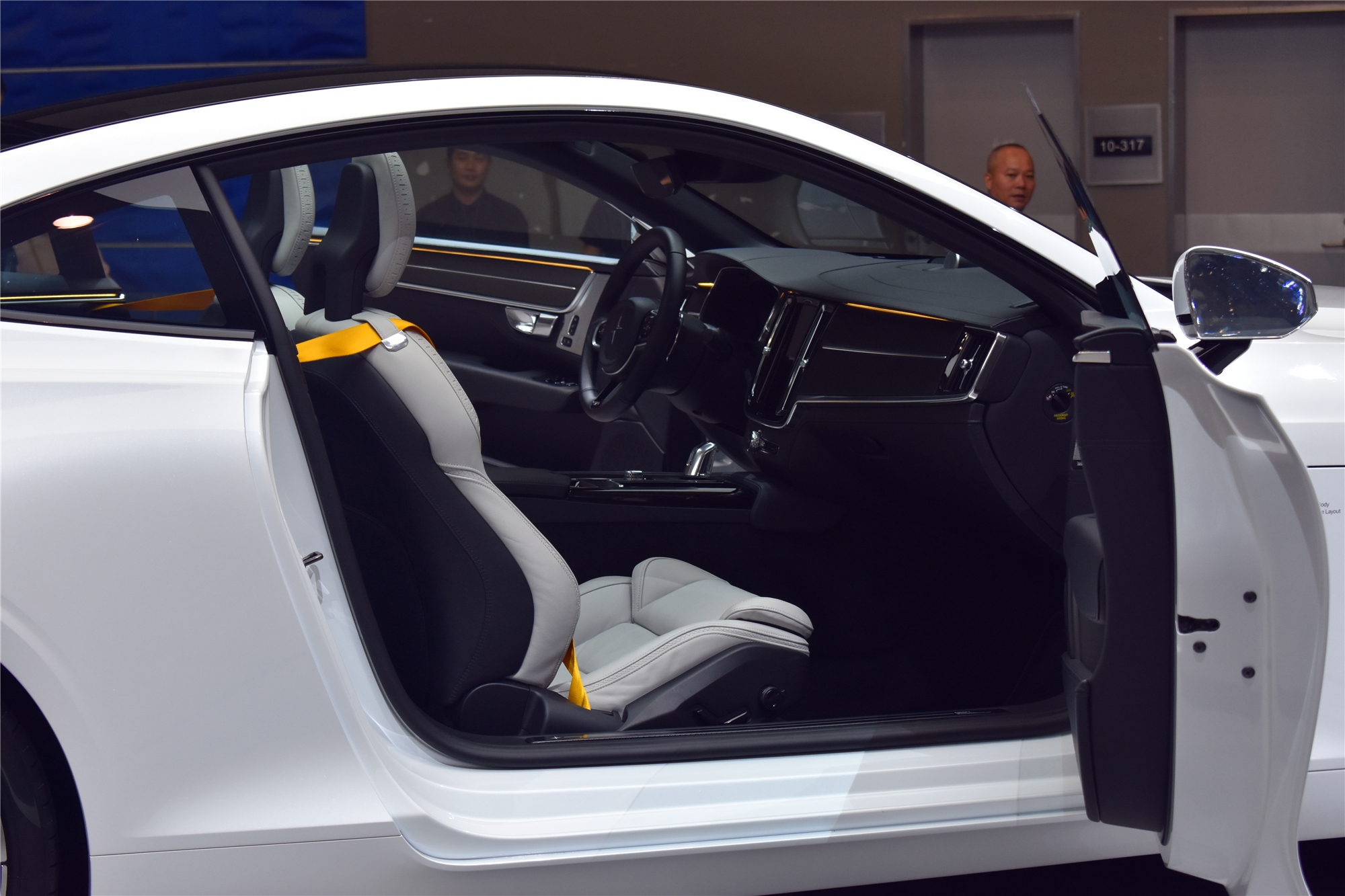 沃尔沃旗下电动双门四座gt轿跑:polestar1,还考虑特斯拉吗?