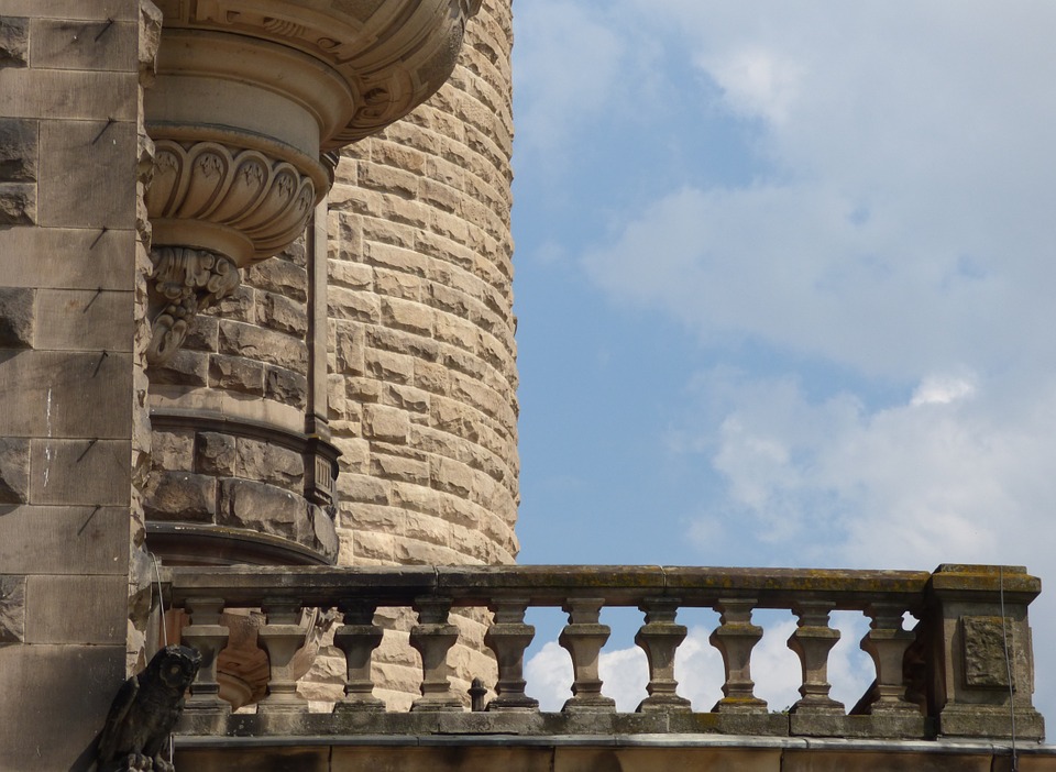 天秤座 转载自百家号作者:趣图星座屋