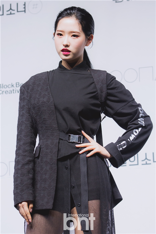 本月少女举行回归showcase 带来霸气新曲舞台