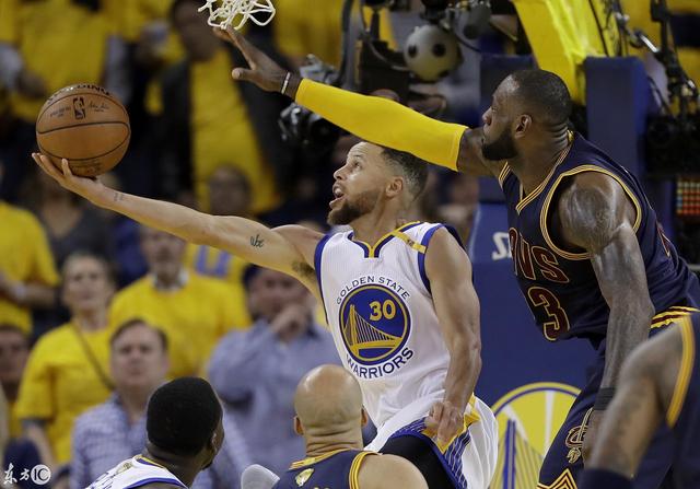 第四次骑勇大战再度来临!盘点大战冲突场景,tt遭黑手惨遭抱摔!