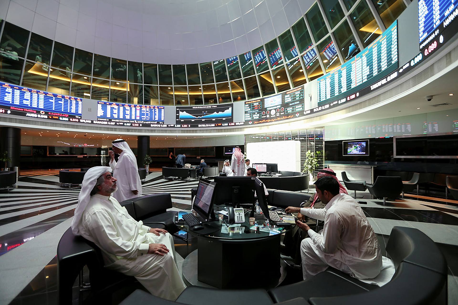 沙特国有原油生产商沙特阿美(saudi aramco)将9月份出口至亚洲的