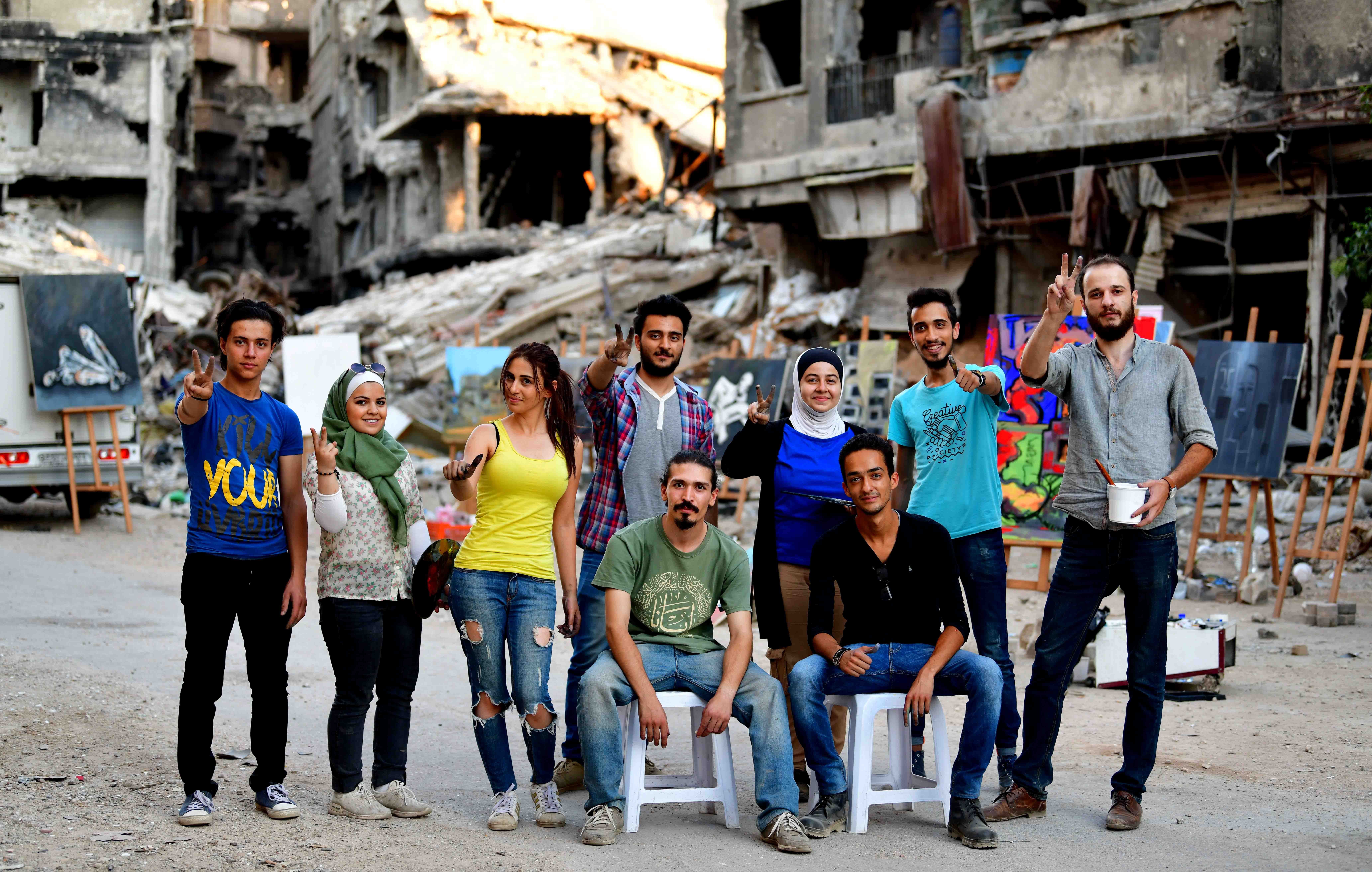 通讯:为废墟作画的叙利亚年轻人(4)