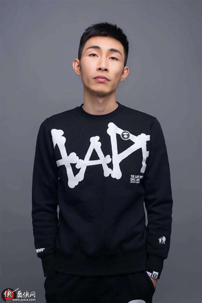 他是主机区的一只"猴",虽说此前身兼数职,但从不靠才艺吃饭!