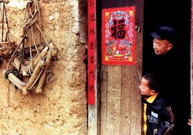 80年代的農村老照片,記憶中過年的味道,如今再也找不到了!