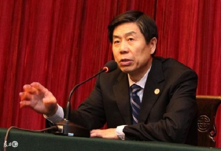 股神殷保华狂言:仅靠股市七不买,从未失手,两年8000赚6亿