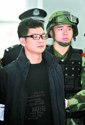 广东悍匪,张子强都不如他,弄死4个警察,却说:我本是好人!