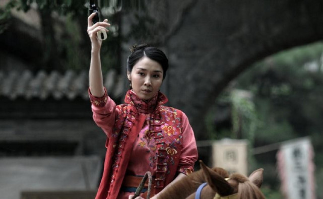 这个女土匪对日本人恨之入骨,她立下誓约,杀一鬼子可陪一夜