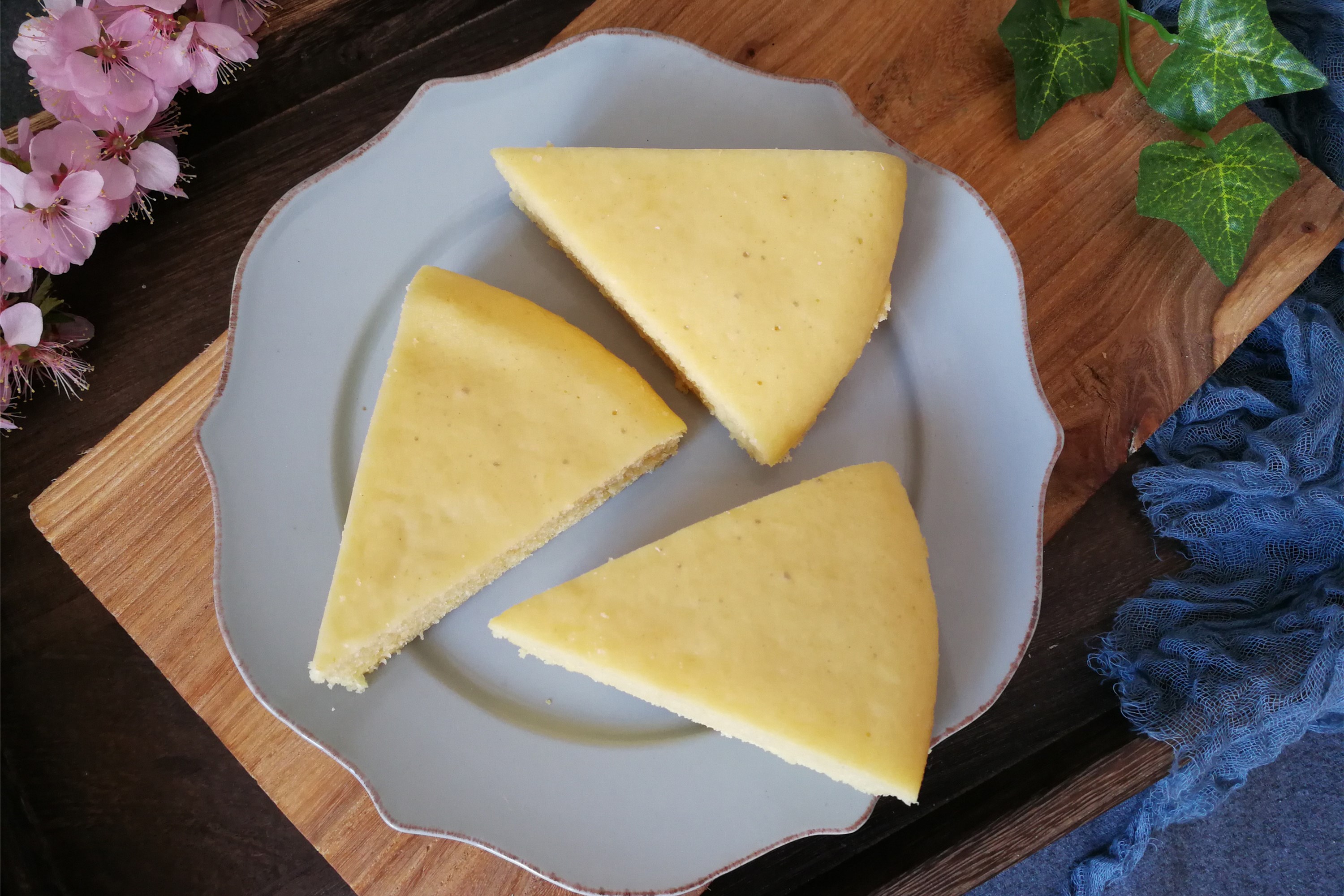 不揉面,手不碰面,教你做香甜松软的小米糕,一出锅就被抢光