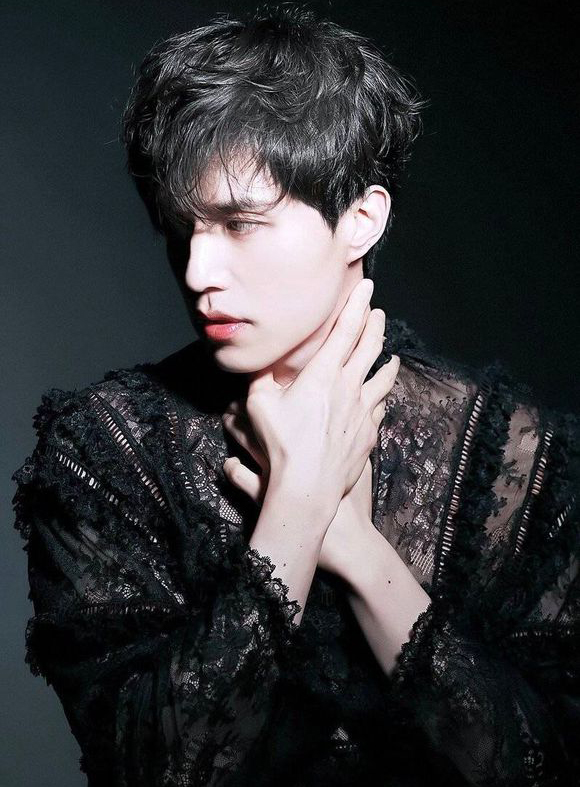 produce×101国民制作人代表李栋旭,神仙颜值包裹着有深度的灵魂